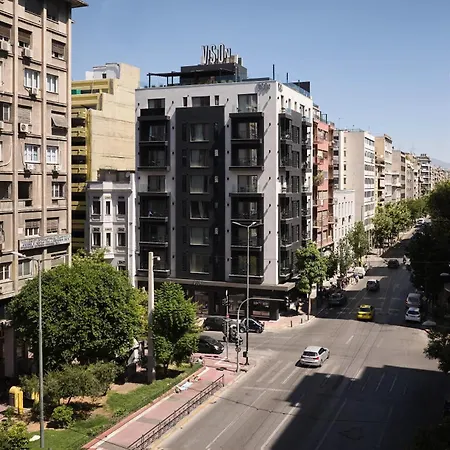 Vision Omonia, Hotell 4*
