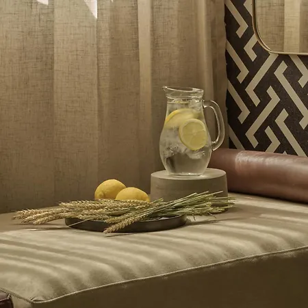 Vision Omonia, Hotel Athènes
